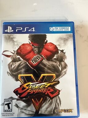 Street Fighter V for PS4 - White & Blue Case
